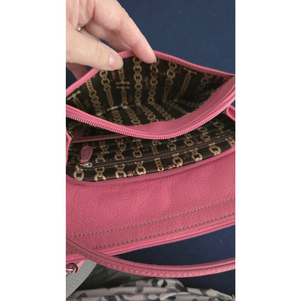Tignanello Pink Crossbody Wallet Organizer Bag Pebbled Leather Slim Like New - Picture 4 of 9